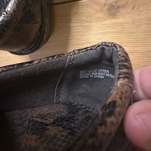 NWOT BOC Animal Print clog 8.5 - Picture 9 of 9